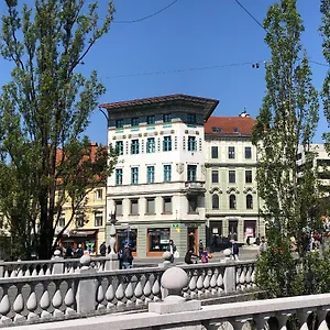 Triple Bridge Appartement Ljubljana
